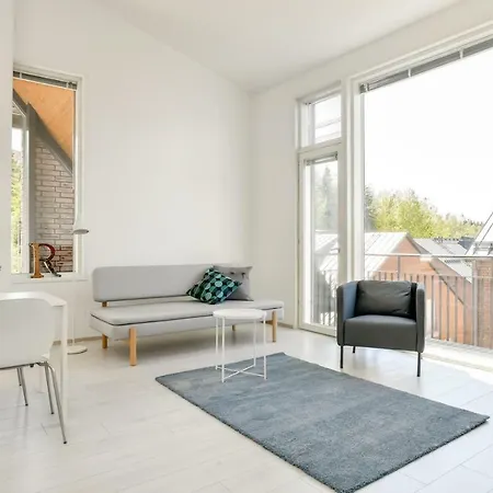 Kotimaailma Espoon Keskus Apartmán *